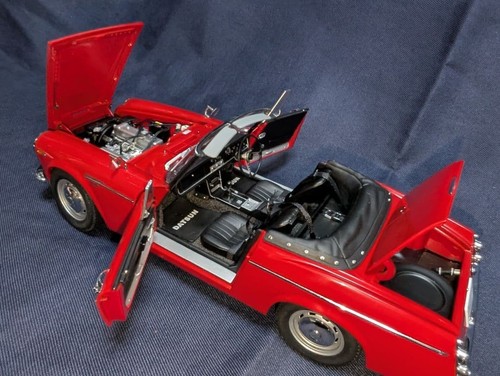 Autoart datsun - autoart, 1/18